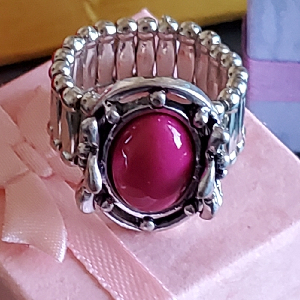 Ring - Picture 2 of 2